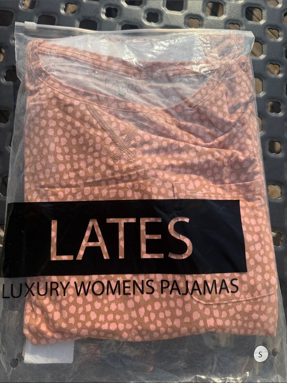 LATES Women's Pink Heart-Print Pajama Set — Soft Sleep Top